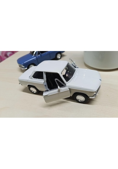 Oyuncak Metal Model Araba 1/36 Çek Bırak Bmw 2002 Ti Beyaz
