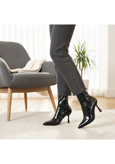 Dabab Shoes Kadın Marya Siyah Kırışık Rugan Streç Yandan Fermuar Sivri Burun İnce Topuklu Bot Dabab Shoes Kadın Marya Siyah Kırışık Rugan Streç Yandan Fermuar Sivri Burun İnce Topuklu Bot