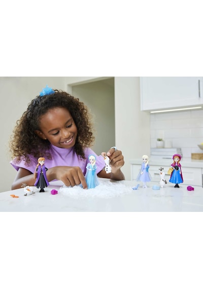 Disney Prenses Karlar Ükesi Color Reveal Renk Değiştiren Prenses Bebekler HMB83