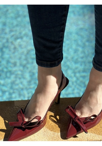 Nostra Shoes Mia Fiyonklu Rugan Kadın Topuklu Ayakkabı Siyah
