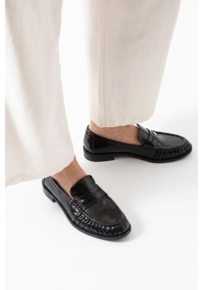 Luvi Shoes Chen Siyah Kırışık Rugan Hakiki Deri Kadın Loafer Ayakkabı