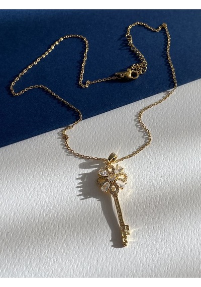 Oval Taşlı Anahtar Çelik Kararmaz Gold Kolye Altın Oval Taşlı Anahtar Çelik Kararmaz Gold Kolye Altın