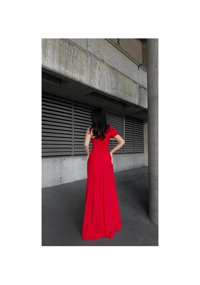 DefyModa Kadın İnce Krep Kumaş Tek Omuz Pile Detaylı Abiye Elbise Kırmızı