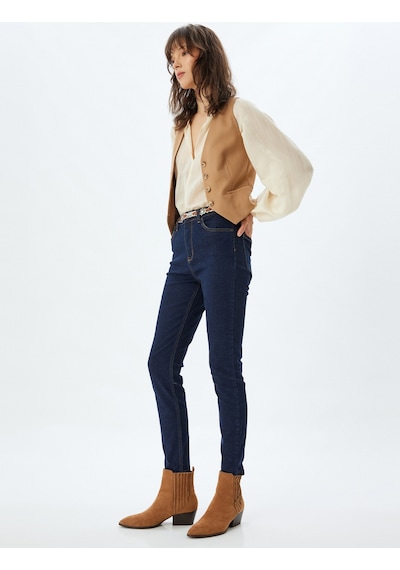 Koton Yüksek Bel Kot Pantolon Düğmeli Dar Kalıp - Skinny Push Up Fit Jean Koyu İndigo 5wal40204md Koyu İndigo Koton Yüksek Bel Kot Pantolon Düğmeli Dar Kalıp - Skinny Push Up Fit Jean Koyu İndigo 5wal40204md Koyu İndigo