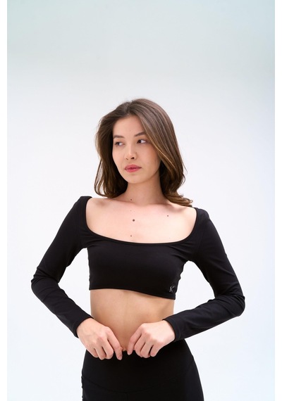 Normal People Sora - Uzun Kollu Toparlayıcı Crop/ Şeftali Dokulu Peach Skin Kumaş Siyah