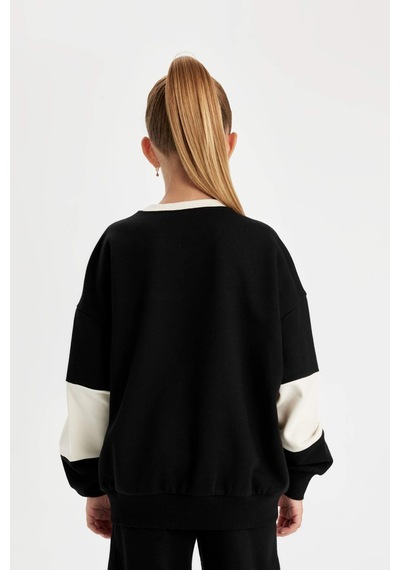 Defacto Kız Çocuk Siyah Oversize Geniş Kalıp Bisiklet Yaka Baskılı Sweatshirt D1105A824AUBK81 Siyah Defacto Kız Çocuk Siyah Oversize Geniş Kalıp Bisiklet Yaka Baskılı Sweatshirt D1105A824AUBK81 Siyah