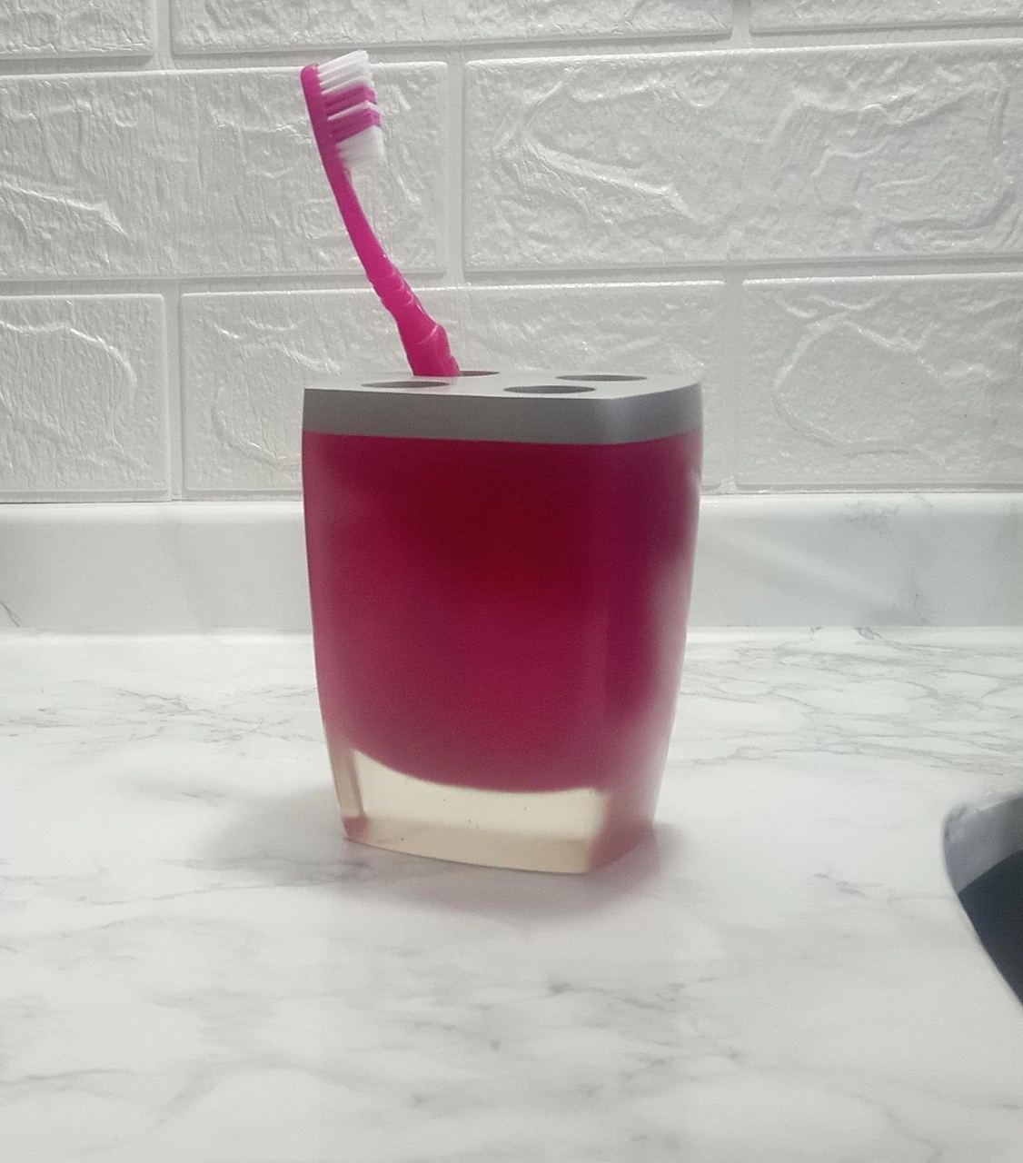 2 Adet Diş Fırçalık Gri Pembe Poliresin 8x4x11cm Banyo Seti Çok Renkli