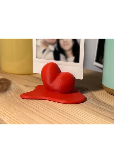 Buradabulabilirsin 3d Baskı Eriyen Kalp Fotoğraf Tutucu Anlık Fotoğraf Standı Kalp Formlu Masaüstü Fotoğraf Tutacağı Kırmızı Bbz