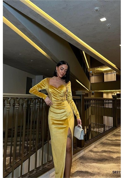 DefyModa Kadın Trend Model Esnek Kadife Kumaş V Yaka Yırtmaçlı Abiye Elbise Sarı
