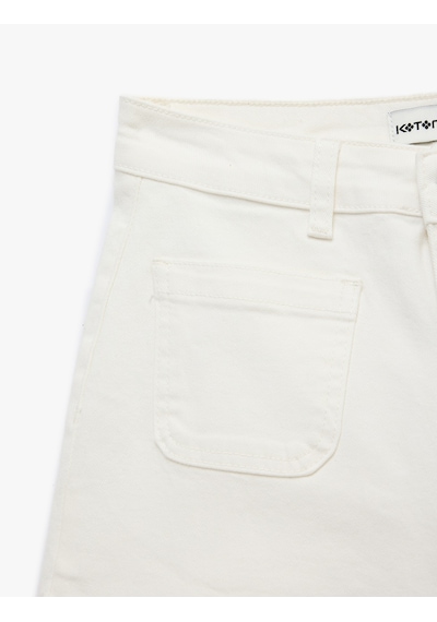 Koton Cep Detaylı Normal Bel Pamuklu Slim Fit Mini Şort Beyaz 6sal40132mw