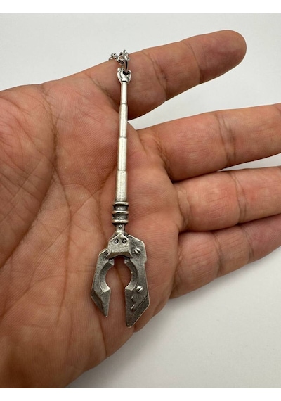 Mızrak Ucu Figürlü Kolye 60 Cm Zincirli Zamak Kaplama Unisex Savaşçı Aksesuar Çok renkli