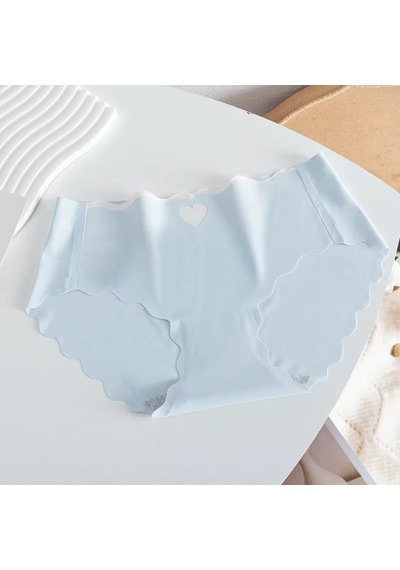Ece's Design Seamless Buz İpek Lazer Kesim Kalp Detaylı Dikişsiz Kadın Slip 6 Parça W1005 Beyaz-siyah-mavi-yeşil-mor-pembe Ece's Design Seamless Buz İpek Lazer Kesim Kalp Detaylı Dikişsiz Kadın Slip 6 Parça W1005 Beyaz-siyah-mavi-yeşil-mor-pembe