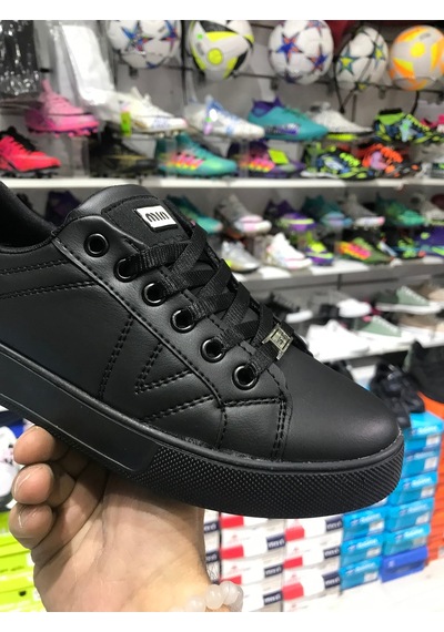 Beyaz Anatomik Taban Yürüyüş Günlük Sneaker Siyah