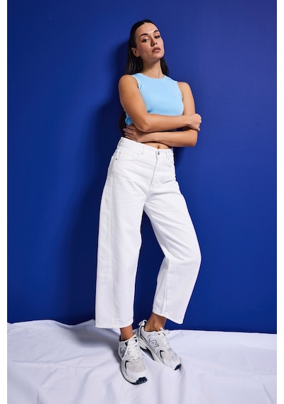 Itsbasic Kadın Kırık Beyaz Venüs 7s6-101 Mid Rise Carrot Fit %100 Koton Denim Jean Itsbasic Kadın Kırık Beyaz Venüs 7s6-101 Mid Rise Carrot Fit %100 Koton Denim Jean