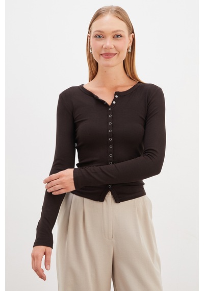 Fullamoda Önü Çıtçıtlı Ribanalı Slim Fit Bluz Kahve
