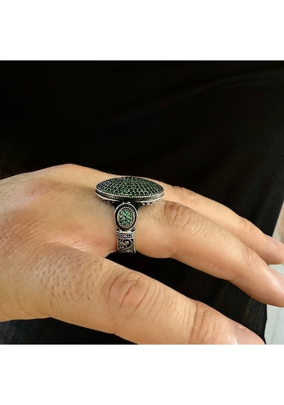 925 Ayar Gümüş Mikro Yeşil Zirkon Taşlı Oval Tasarım Erkek Yüzük Gümüş