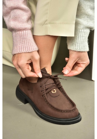 Fox Shoes V944085601 Kahverengi Hakiki Deri Nubuk Bağcıklı Günlük Kadın Ayakkabı Kahverengi Fox Shoes V944085601 Kahverengi Hakiki Deri Nubuk Bağcıklı Günlük Kadın Ayakkabı Kahverengi
