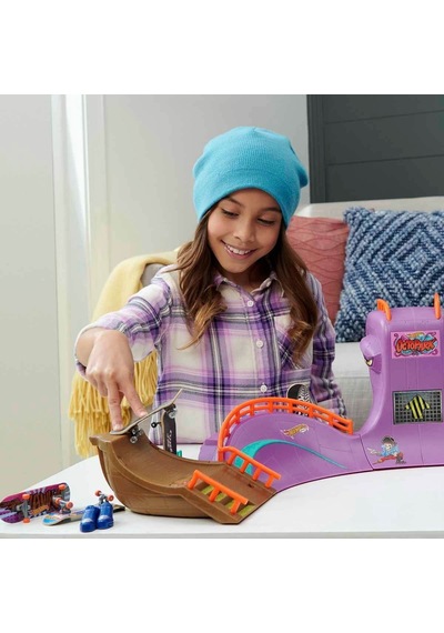 H01 Hot Wheels Skate Ahtt Kaykay Parkı Oyun Seti