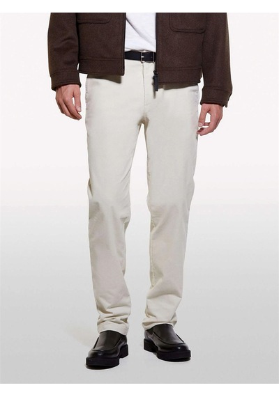 Sisley Pamuk Karışımlı Dar Kesim Cepli Kadife Chino Pantolon Erkek 0l8 Pantolon - 324a41znsf04r Bej Sisley Pamuk Karışımlı Dar Kesim Cepli Kadife Chino Pantolon Erkek 0l8 Pantolon - 324a41znsf04r Bej
