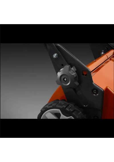 Husqvarna Lc 253s 2.4kw 163cc 53cm 60lt 32.5kg Kompozit Gövde Şanzımanlı Benzinli Çim Biçme Makinesi