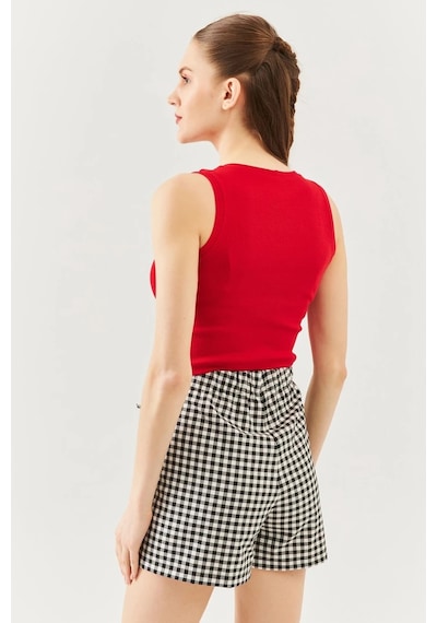 Butikgiz Kadın Sıfır Kol Bisiklet Yaka Vücuda Oturan %100 Pamuklu Kaşkorse Esnek Crop Bluz Kırmızı