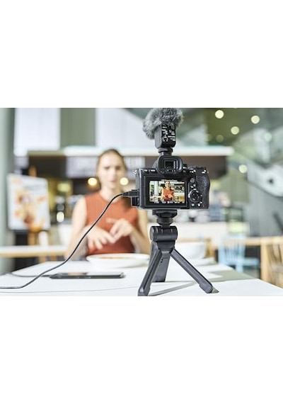 Sony A7 IV ILCE7M4B Body Aynasız Fotoğraf Makinesi