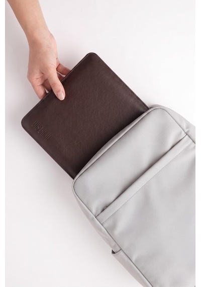Minimalist 13 İnç Laptop Kılıfı, Vegan Deri, Su İtici Özellikli, Bilgisayar Notebook Laptop Çantası Acı Kahve, 13 İnç Diğer