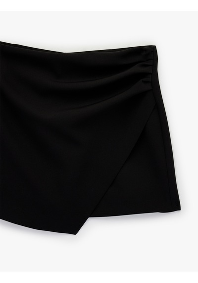 Koton Drape Detaylı Kruvaze Mini Şort Etek Siyah 6sak70095pw Siyah