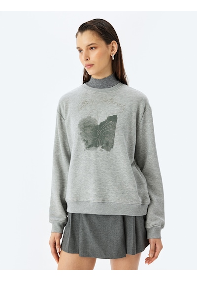 Koton Koton X Şahika Ercümen - Nakış Detaylı Baskılı Uzun Kollu Oversize Sweatshirt Gri 5wak10504ek Gri