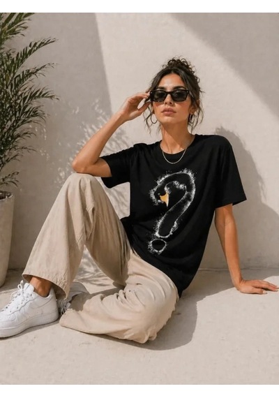 Defymoda Kuğu Figürlü Soru İşareti Baskılı Tişört Kısa Kol T-shirt - Siyah