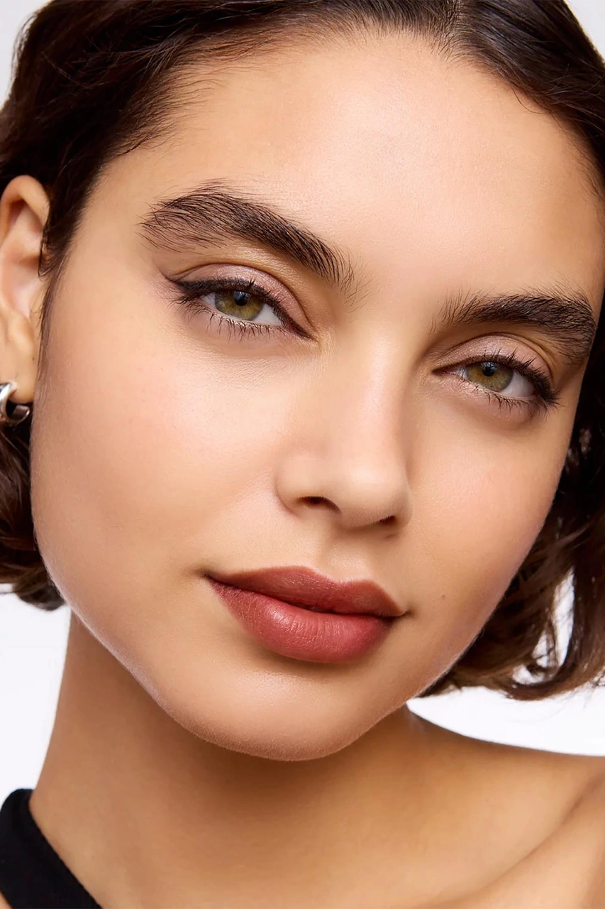 Wonderskin Uzun Süre Kalıcı Renkli Dudak Maskesi Hush 4 ML