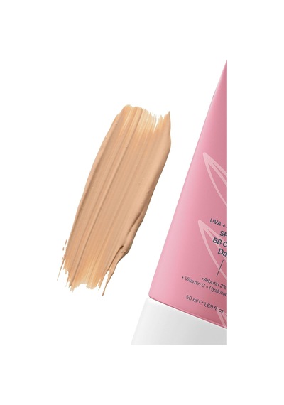 Spf50+ Pa++++ Kapatıcı Bb Krem Dark 50 Ml Leke Karşıtı, Aydınlık Cilt Görünümü Uva+uvb Koruma Geniş Spektrum Koruma Belirtilmemiş