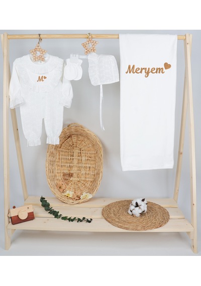 Gros Shop %100 Pamuk Organik Dantelli Tulum 4'lü Hastane Çıkış Seti Kişiye Özgü İsimli Nakış Desenli Beyaz6