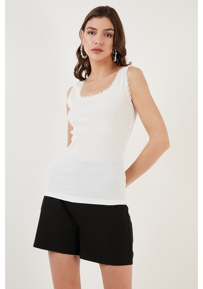 Lela Streç Pamuklu Oversize Fit 2' Li Paket Bayan Gömlek-Atlet Set 67810014979S2 Fıstık Yeşil-Ekru Lela Streç Pamuklu Oversize Fit 2' Li Paket Bayan Gömlek-Atlet Set 67810014979S2 Fıstık Yeşil-Ekru