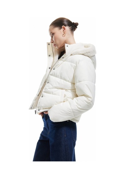 Koton Kapüşonlu Fermuarlı İçi Peluş Çıtçıt Düğmeli Cepli Şişme Mont Kırık Beyaz 6wal20054ıw Ekru Koton Kapüşonlu Fermuarlı İçi Peluş Çıtçıt Düğmeli Cepli Şişme Mont Kırık Beyaz 6wal20054ıw Ekru
