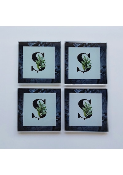 Decorita Cam Bardak Altlığı Harfli Tasarım Ş Harfi 4'lü Takım 10 x 10 CM Çok Renkli