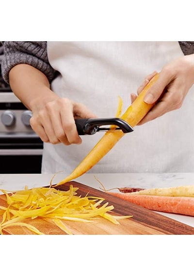 Ayrex Oxo Good Grips Aksesuarlı Döner Soyma Aleti/tasarruflu Soyma Aleti, Siyah Diğer