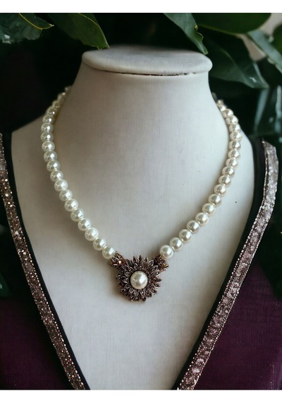 Black Diamond Taşlı Çiçek Figür İnci Kolye Gri
