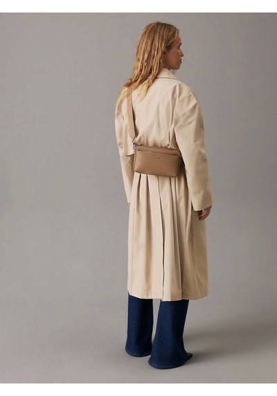 Ck Must Conv Camera Bag Cavıar Bej