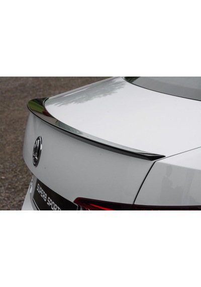 Ekiciler Skoda Superb 2015-2019 Arası Anatomik Fiber Spoiler