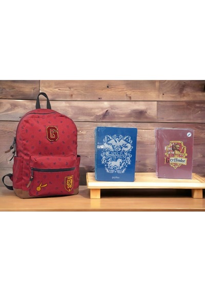 Harry Potter Sırt Çantası Ve 2 Adet Sert Kapaklı Defter Çok Renkli
