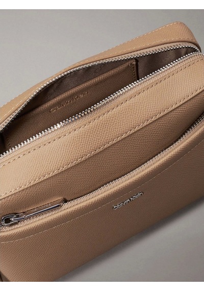 Ck Must Conv Camera Bag Cavıar Bej