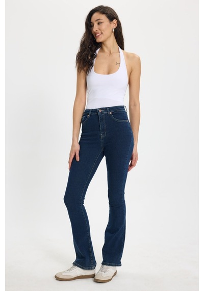 Tudors Kadın Regular Fit Klasik Kesim Pamuklu Likralı İspanyol Paça Lacivert Jean Kot Pantolon-50788