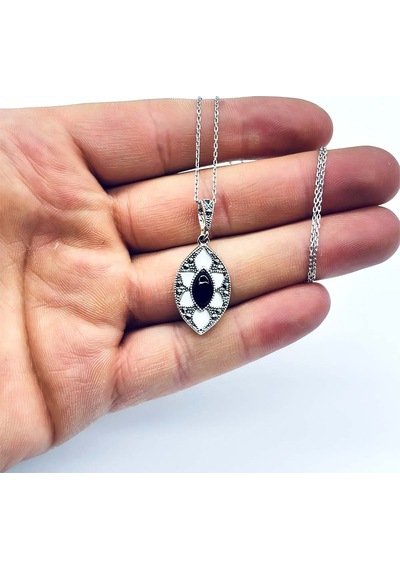 Oltu Taşı Ve Beyaz Mine İşçilikli 925 Ayar Gümüş Kolye Siyah - Beyaz
