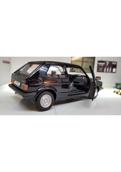 Burago 1979 Volkswagen Golf Mk1 Gtı 1 24 Siyah Model Araba