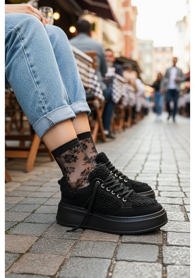 Muggo Fleecy Kalın Taban Bağcıklı Peluş Detaylı Kadın Kışlık Sneaker Spor Ayakkabı Siyah