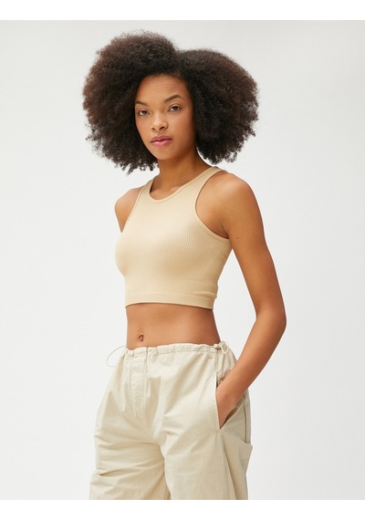 Koton Crop Atlet Fitilli Halter Yaka Kolsuz Bej 3sal30056ık 3SAL30056IK050 Ekru Koton Crop Atlet Fitilli Halter Yaka Kolsuz Bej 3sal30056ık 3SAL30056IK050 Ekru