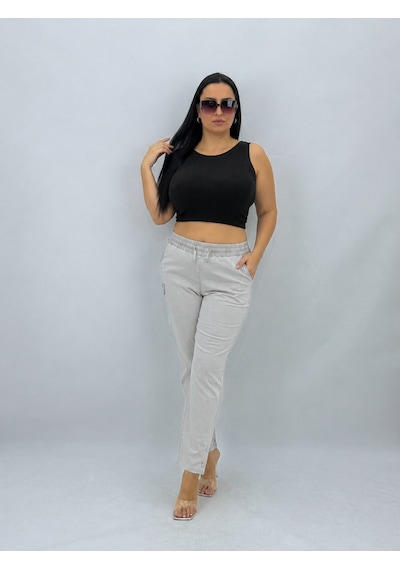 Motivation Büyük Beden Akar Kumaş Mom Lastikli Yüksek Bel Bağcıklı Paça Düğme Detaylı Kadın Pantolon Taş Motivation Büyük Beden Akar Kumaş Mom Lastikli Yüksek Bel Bağcıklı Paça Düğme Detaylı Kadın Pantolon Taş