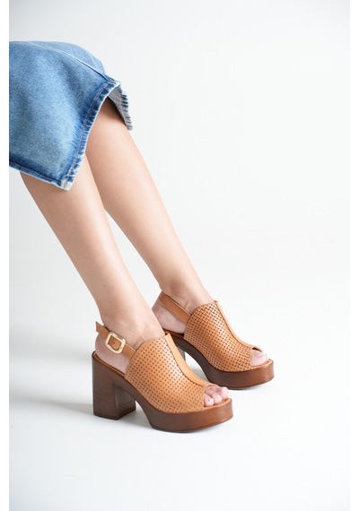 Analin Shoes Kadın Hakiki Deri Platform Topuklu Tokalı Sandalet Taba
