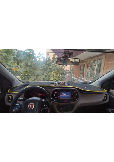 2015-2020 Modellerine Uygun Fiat Doblo Torpido Koruma Halısı Siyah Kenar Renk Sarı